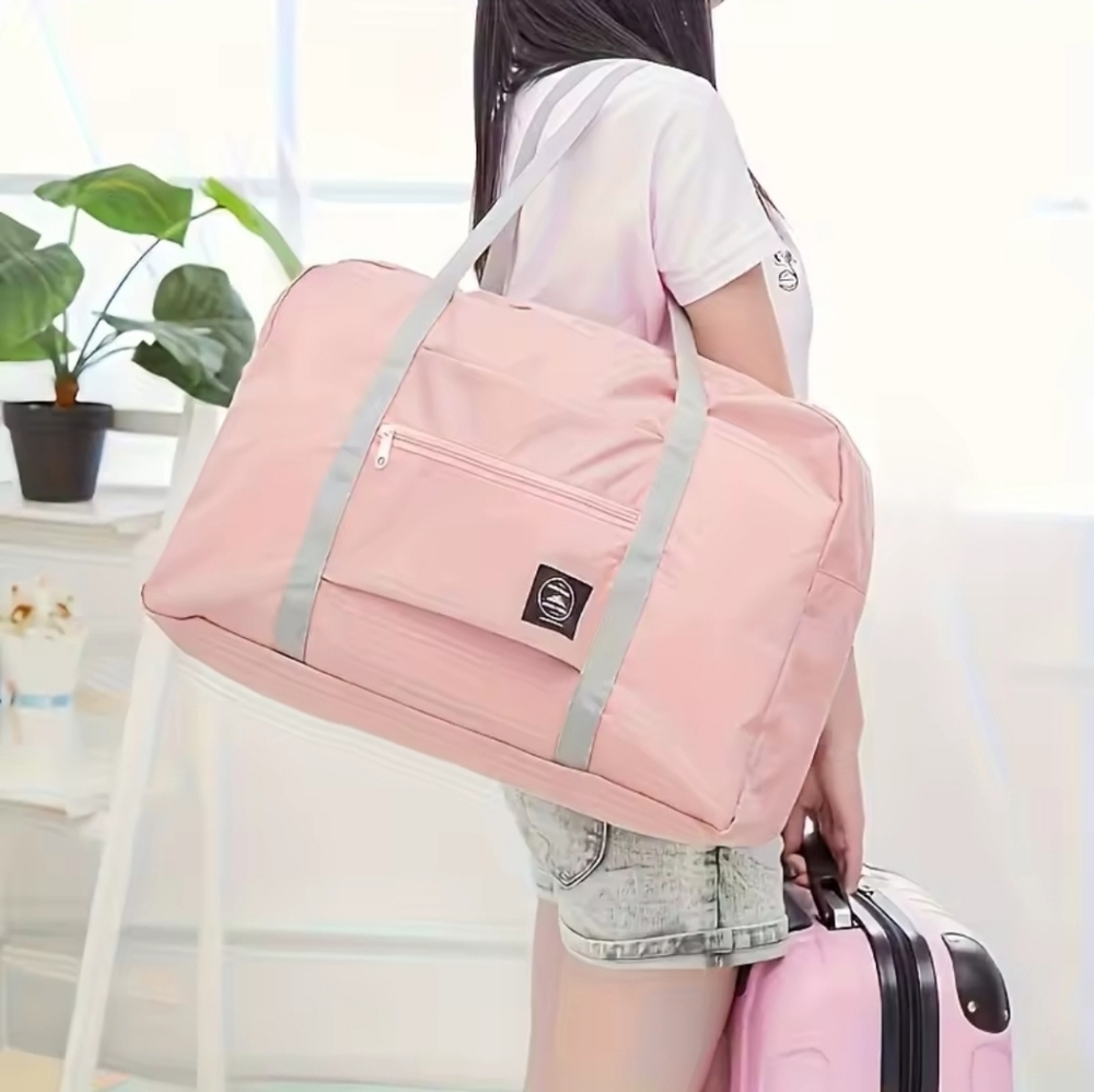 NWT Large Tough Polyamide Carry on/ Weekender Bag pink with zippers 18x11.8